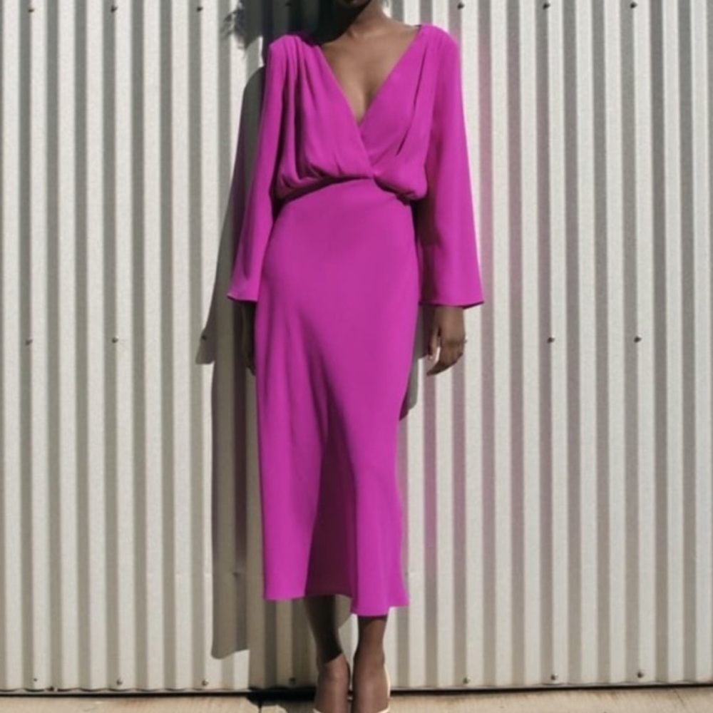 Elegant Pink Midi Dress